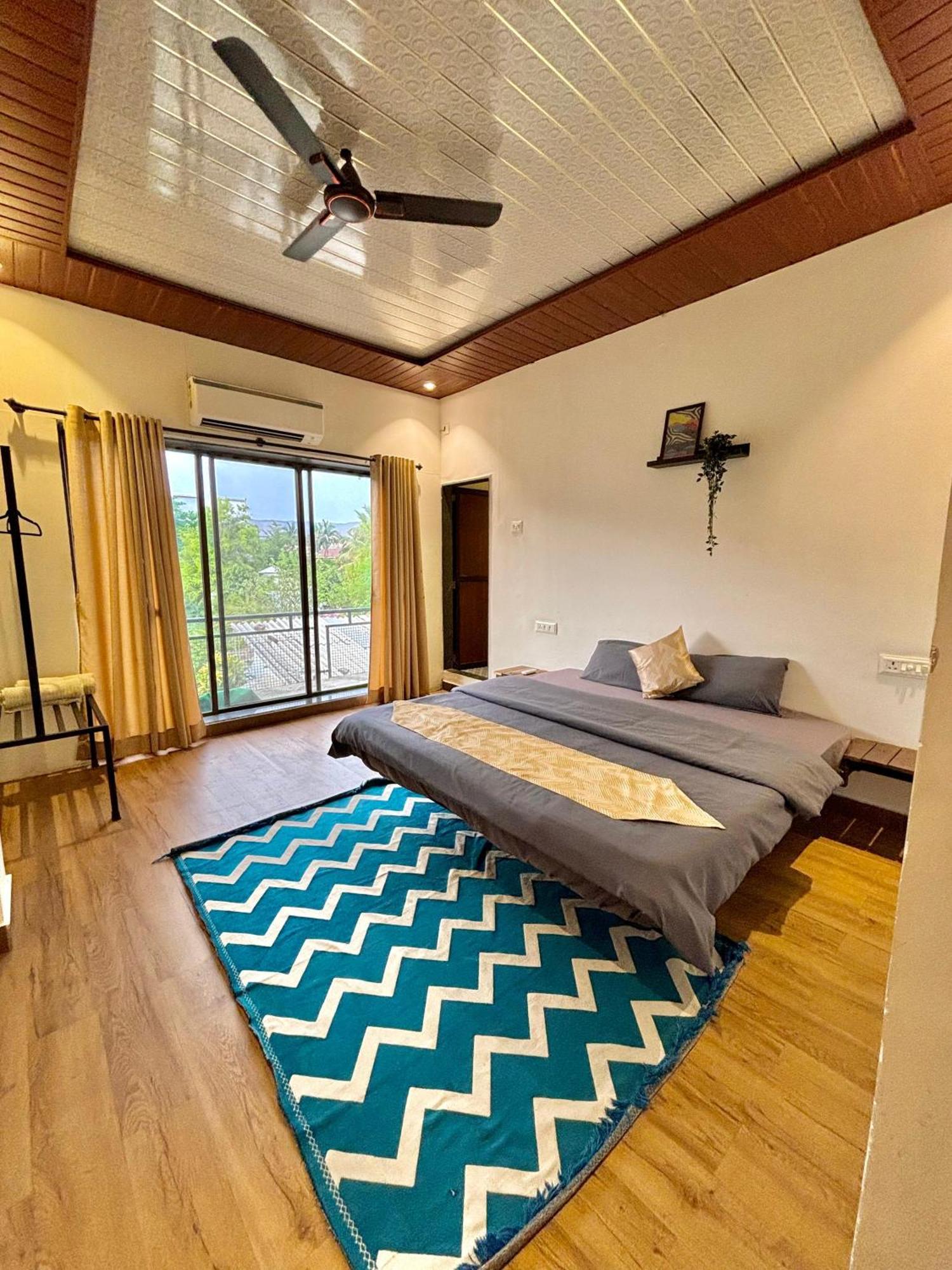 Villa Canvas & - Lonavala